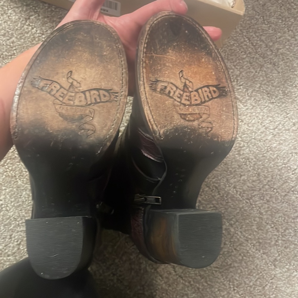 Freebird booties like new size 7